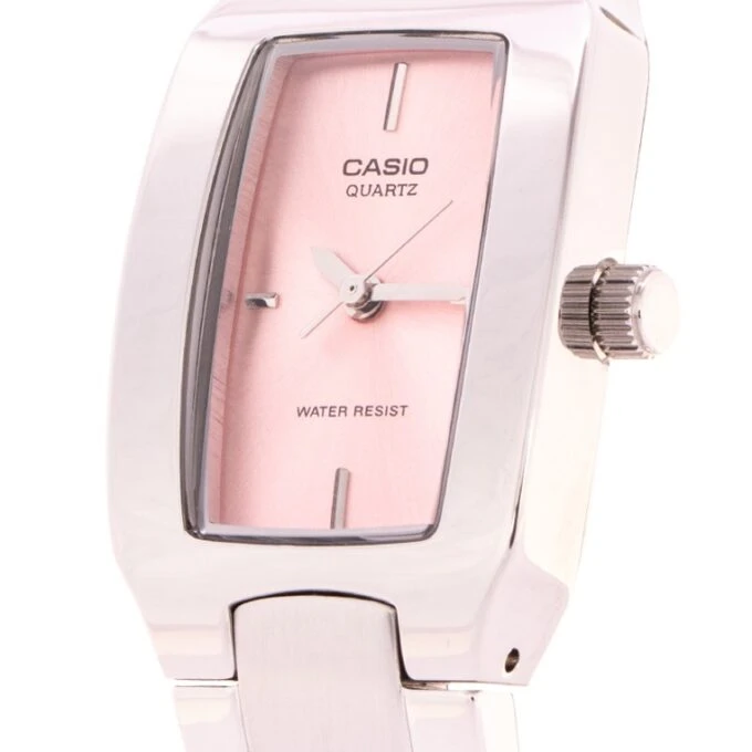 Montre CASIO Femme - LTP-1165A-4CDF - Bracelet Gris En Acier Inoxydable - Résistante à l'eau - 12 Mois De Garantie