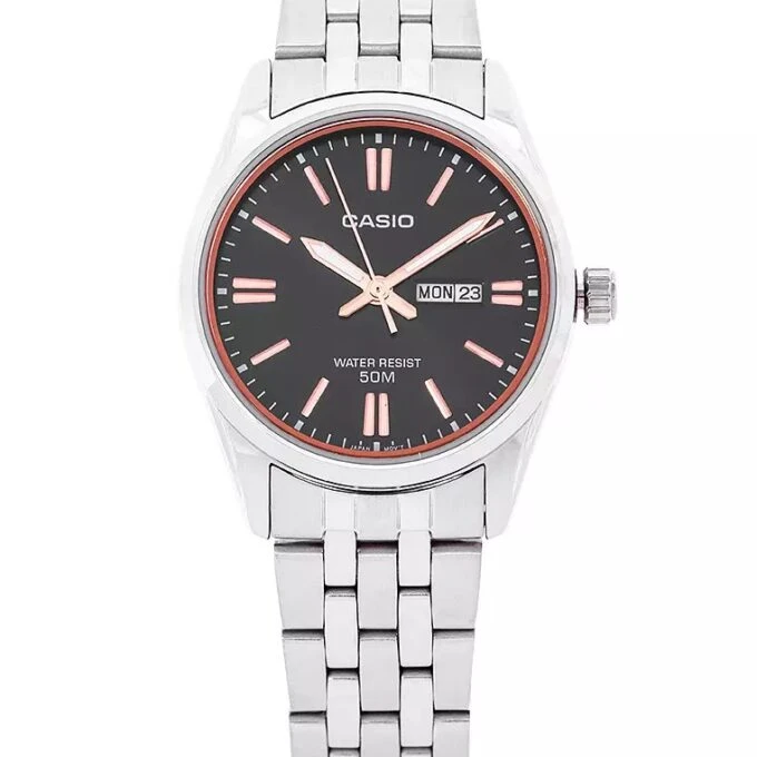 Montre Femme - Casio Collection LTP-1335D-1A2VDF - Quartz Précis, Luminescente, Résistante à l’Eau 5 Bar, Verre Minéral - Acier Inoxydable - Argent - Référence LTP-1335D-1A2VDF