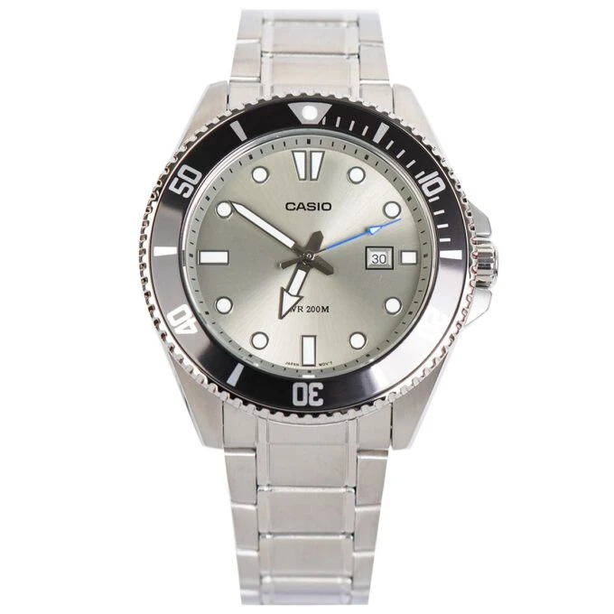 montre homme casio mdv 107d 8avdf acier inoxydable, lunette anti retour, étanche 200m, verre minéral, bracelet acier, précision ±20s/mois, date argenté