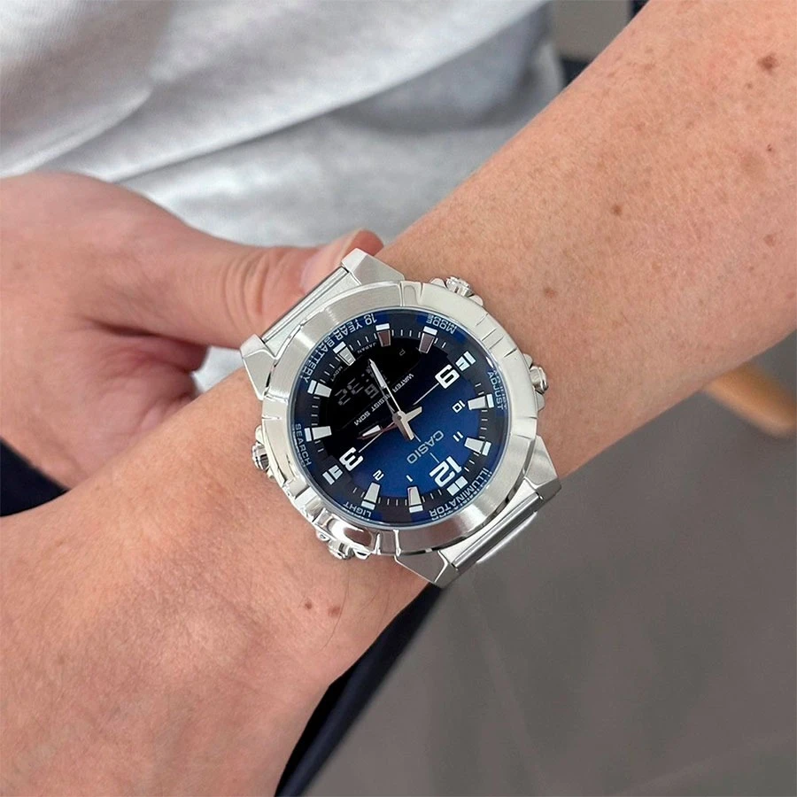 montre casio amw 870da homme heure mondiale, chronomètre, alarme, led ambre acier inoxydable argent amw 870da 2a2vdf