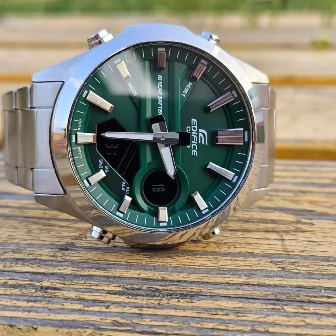 Montre Classique Homme - Casio Edifice EFV-C120D-3ADF - Acier Inoxydable, Bracelet Métal, Multifonction, Étanche, Cadran Vert