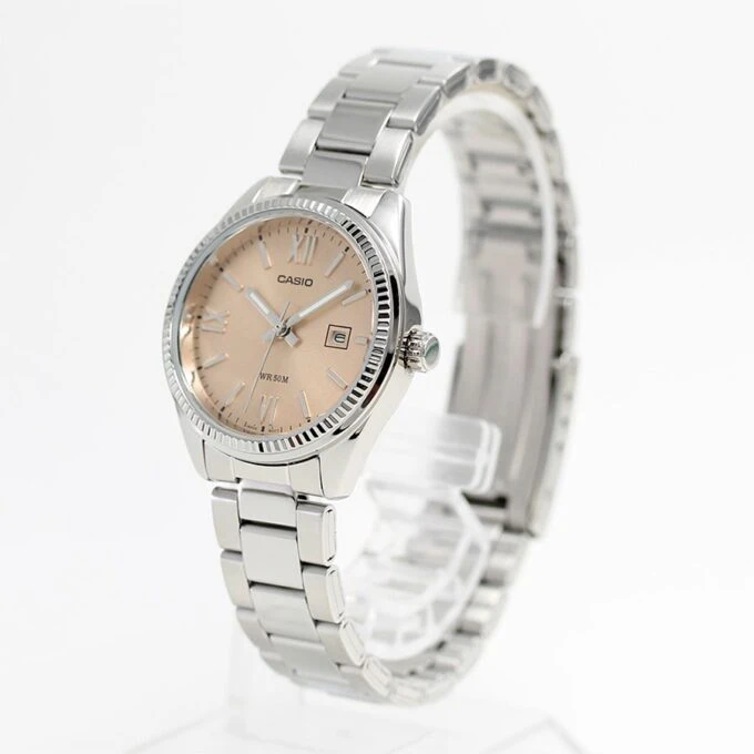 Montre Casio LTP-1302DD-4A2VDF Femme - Bracelet Acier Inoxydable, Résistance 50m, Affichage Analogique, Verre Minéral - Placage Ionique - Rose Gold - LTP-1302DD-4A2VDF