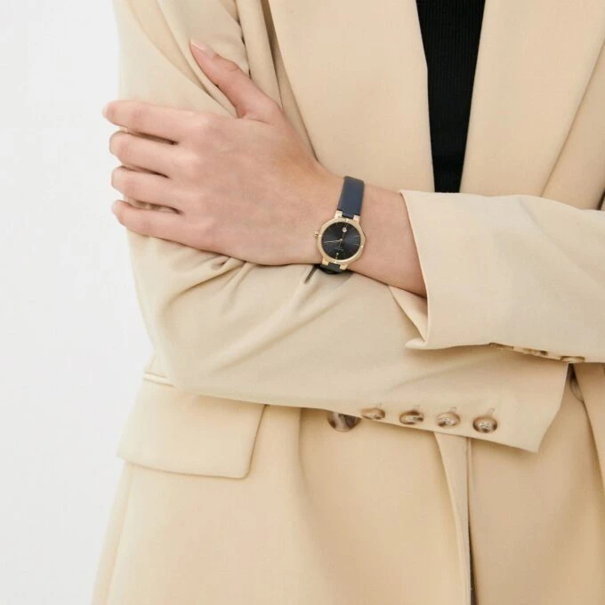 Montre Femme Casio - SHE-4543GL-2AUDF - Bracelet en Cuir Bleu - Affichage analogique - Résistant à l'eau - Verre Saphir