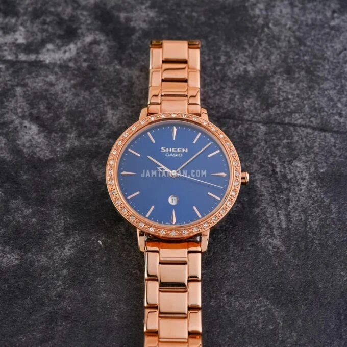 Montre Femme Casio Sheen - SHE-4535YPG-2AUDF - Bracelet Dorée rose en Acier Inoxydable - Résistance à l'eau 50 M - Verre Saphir