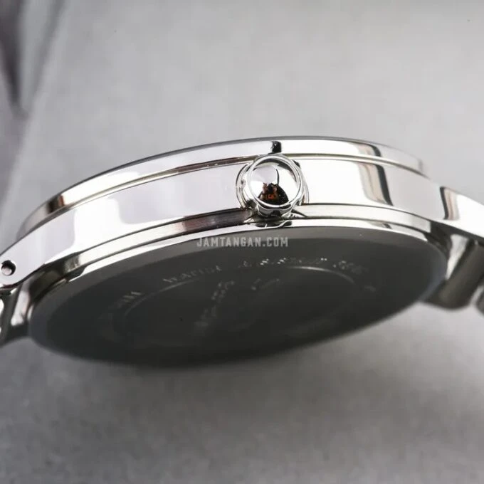 Montre Casio Sheen SHE-4560D-7AUDF - Design Moderne et Résistance à l'Eau de 10 ATM - Verre Saphir