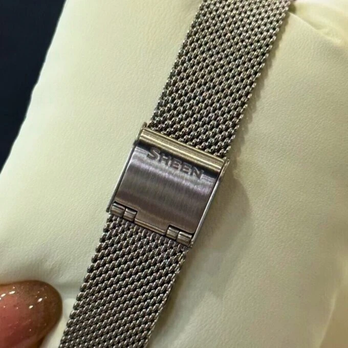 Montre Femme Casio SHEEN - SHE-4554M-7AUDF - Verre en Sapphire - Bracelet en acier inoxydable - Affichage analogique - Résistant à l'eau - Verre Saphir