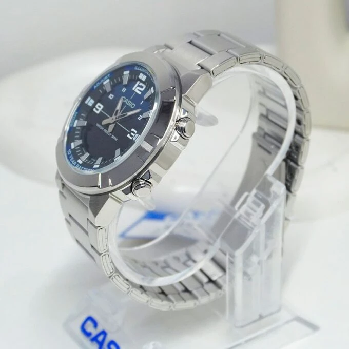Montre Casio AMW-870DA - Homme - Heure mondiale, Chronomètre, Alarme, LED ambre - Acier inoxydable - Argent - AMW-870DA-2A2VDF