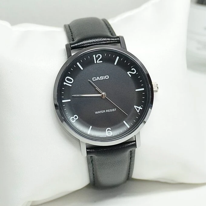 Montre Analogique Casio Pour Homme, Bracelet en Cuir Noir Minimaliste, Cadran Noir Concave, 3 Aiguilles - MTP-VT03L-1BDF