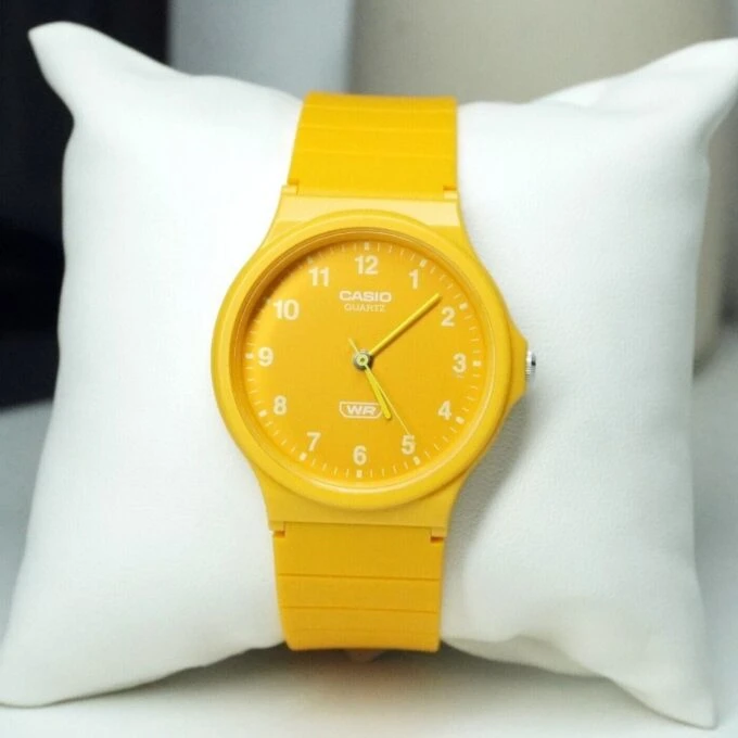 Montre analogique homme Casio MQ-24B-9BDF – Résine biosourcée, Étanche, Précision ±20s/mois, Bracelet 145-205mm, Verre résine, 3 ans batterie – Noir