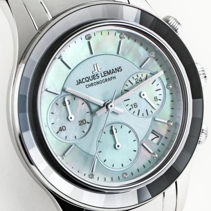 Montre Femme Jacques Lemans - Venise Chronographe, Acier Inoxydable Argent, Cadran Nacre, Affichage Date, Etanche 50 Mètres, Mouvement TMI VD53C - Réf. 1-2151K