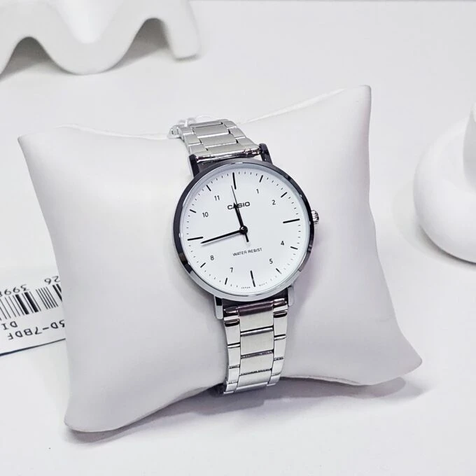 Montre Homme Casio LTP-VT03D-7BDF – Acier Inoxydable, Bracelet Métal, Résistante à l’Eau, Verre Minéral, Précision ±20s/mois, 40x34mm – Argent