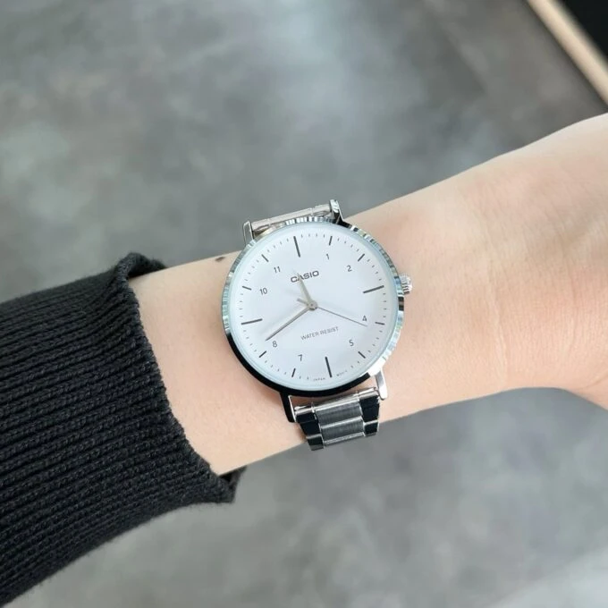 Montre Homme Casio LTP-VT03D-7BDF – Acier Inoxydable, Bracelet Métal, Résistante à l’Eau, Verre Minéral, Précision ±20s/mois, 40x34mm – Argent