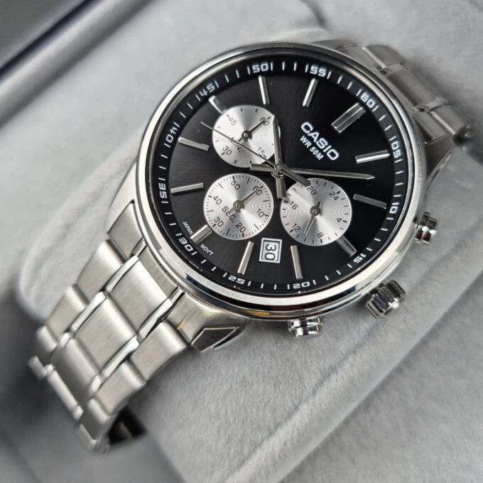 Montre Classique Homme Casio MTP-E515D-1AVDF – Acier Inoxydable, Bracelet Métal, Étanche, Design Élégant – Argenté – Chronographe - MTP-E515D-1AVDF