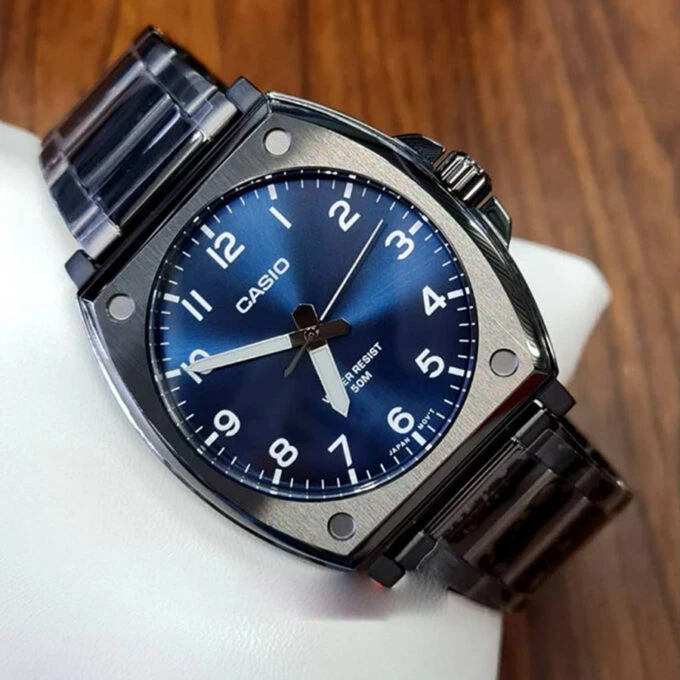 Montre Casio Homme MTP-E730B-2AVDF – Quartz, Étanche 50m, Bracelet Acier Inoxydable, Cadran Bleu, Design Élégant – Référence MTP-E730B-2AVDF