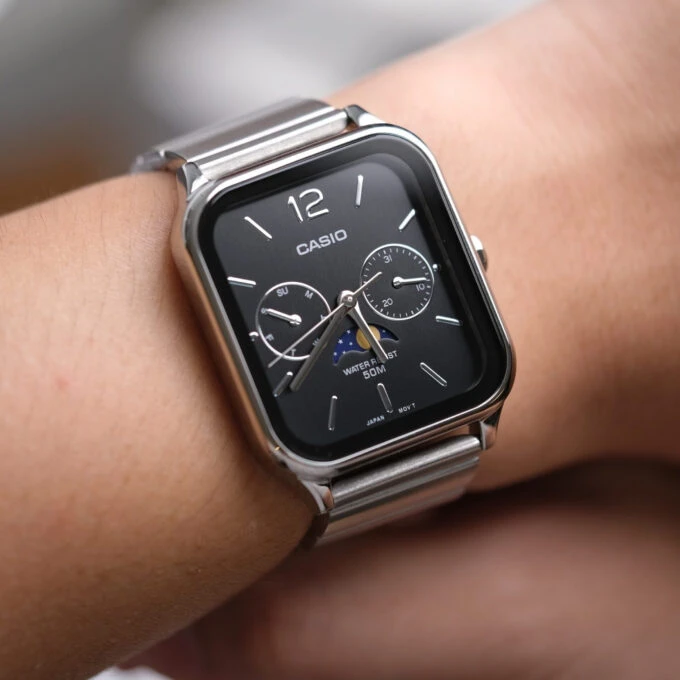 Montre homme Casio MTP-M305D-1AVDF – Phase de lune, Date, Jour, Acier inoxydable, Bracelet acier, Verre minéral, 50m étanche