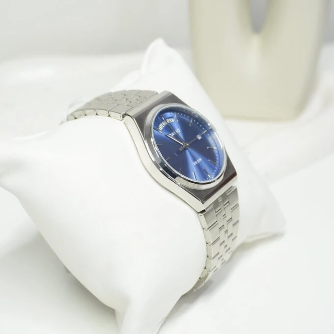 Montre Casio MTP-B146D-2AVDF - Homme - Chronographe, Résistance 50m, Affichage Jour/Date, Autonomie 3 ans - Acier inoxydable - Argent/Bleu - MTP-B146D-2AVDF