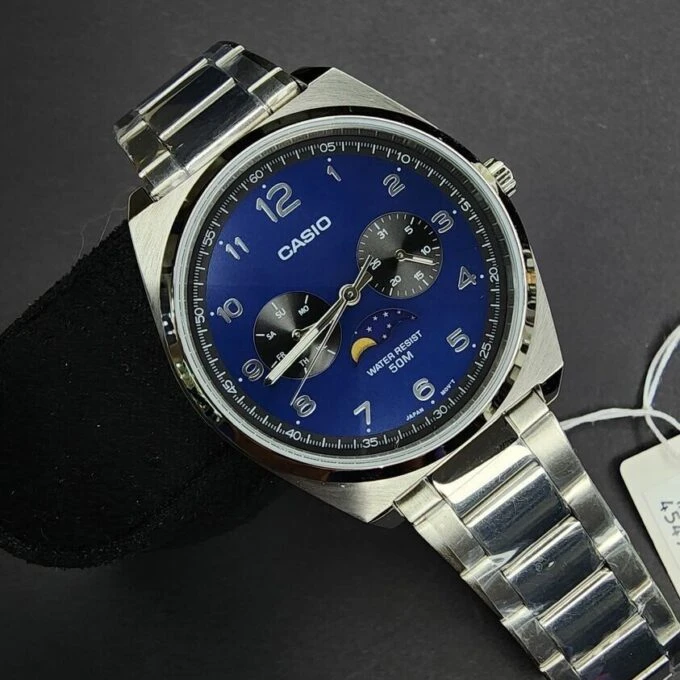 Montre Analogique Phases de Lune - Casio - Homme - Affichage Date, Jour, Phases de Lune - Acier Inoxydable - Bleu - Référence MTP-M300D-2AVDF