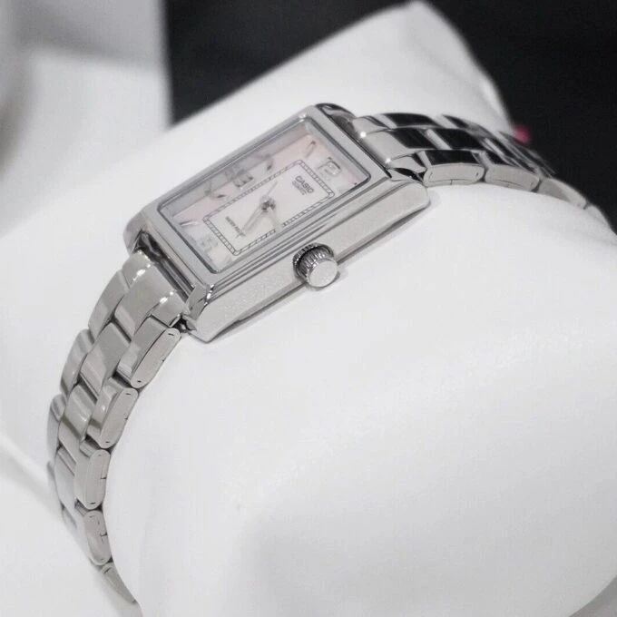 Montre Classique - Femme - Design Élégant, Bracelet Acier Inoxydable, Résistante à lEau, Mouvement Quartz - Acier - Rose - Référence LTP-1234DS-4ADF