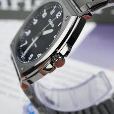 montre classique homme casio design tonneau, résistance à leau 50m, cadran noir, bracelet cuir acier inoxydable référence mtp e730b 1avdf