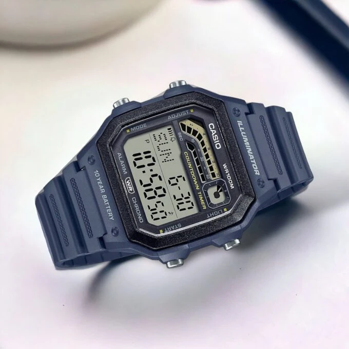 Montre Casio WS-1600H-2AVDF pour Homme - Résine Bleue, 100m Étanche, Chronographe et Alarme - Bleue