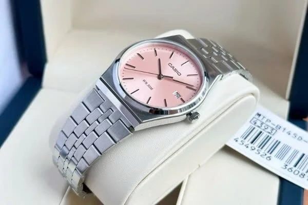Montre Classique Homme - Casio MTP-B145D-4AVDF - Acier Inoxydable, Bracelet Métal, Étanche, Cadran Rose - Référence MTP-B145D-4AVDF